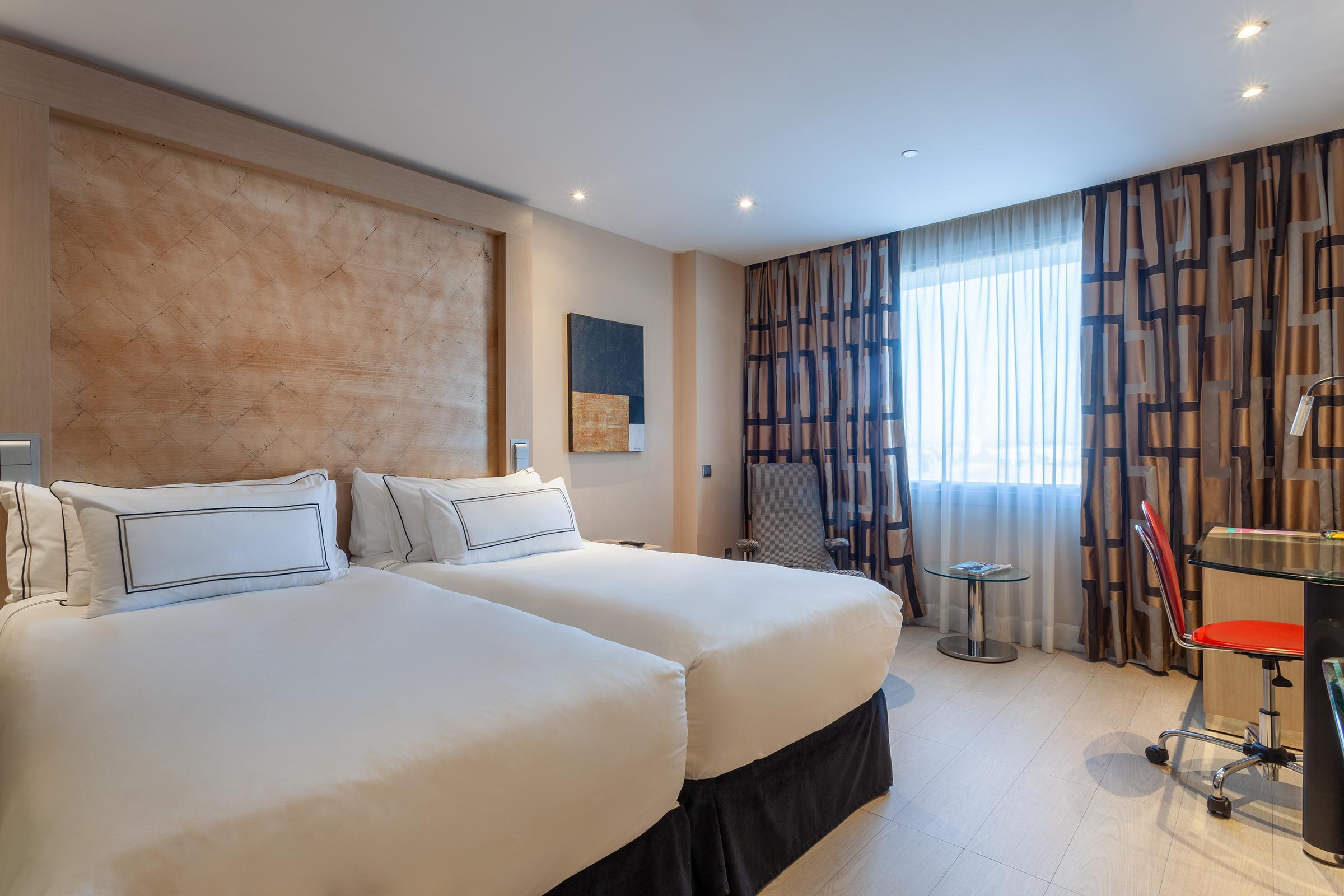 The Level At Melia Sevilla Bagian luar foto