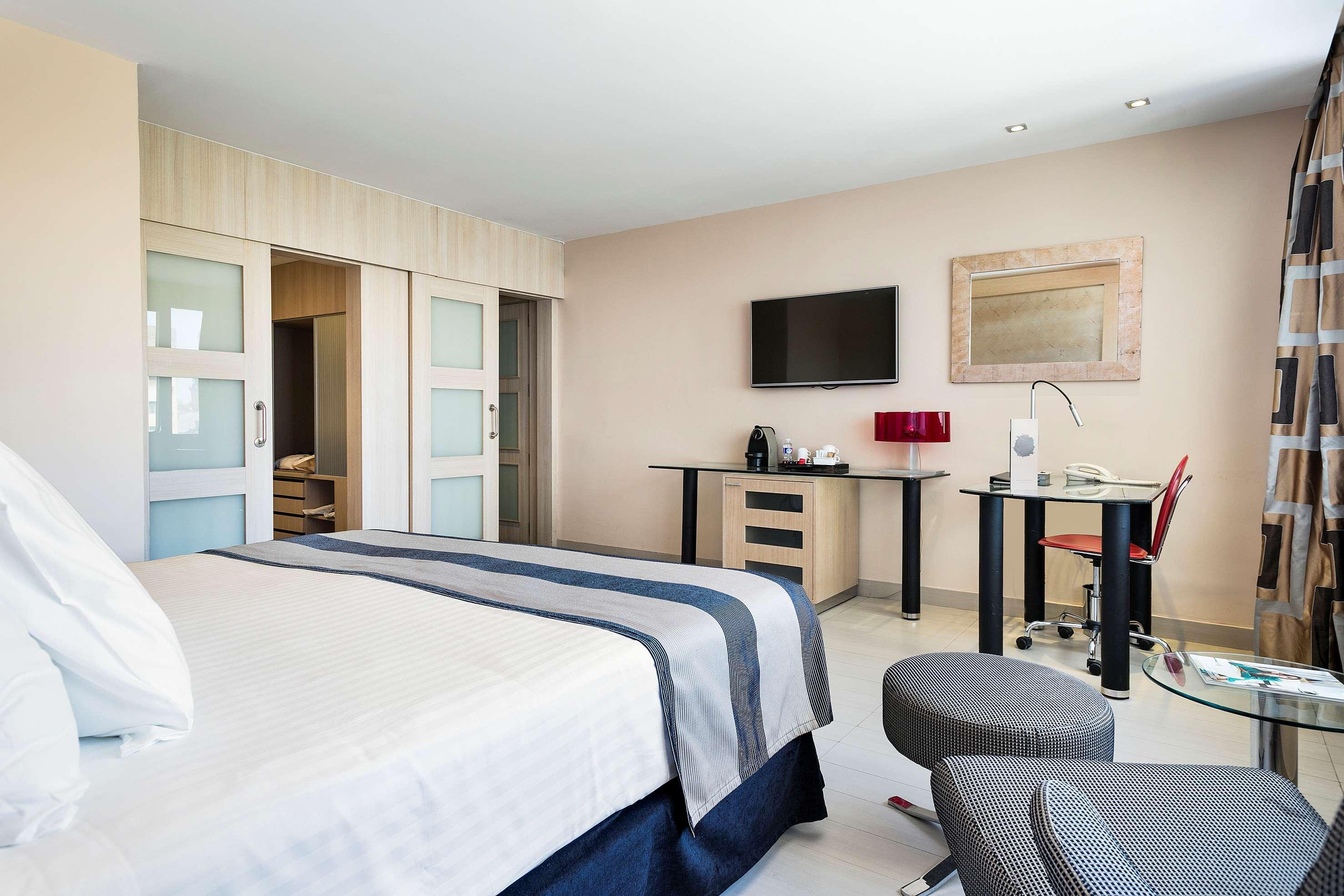 The Level At Melia Sevilla Bagian luar foto