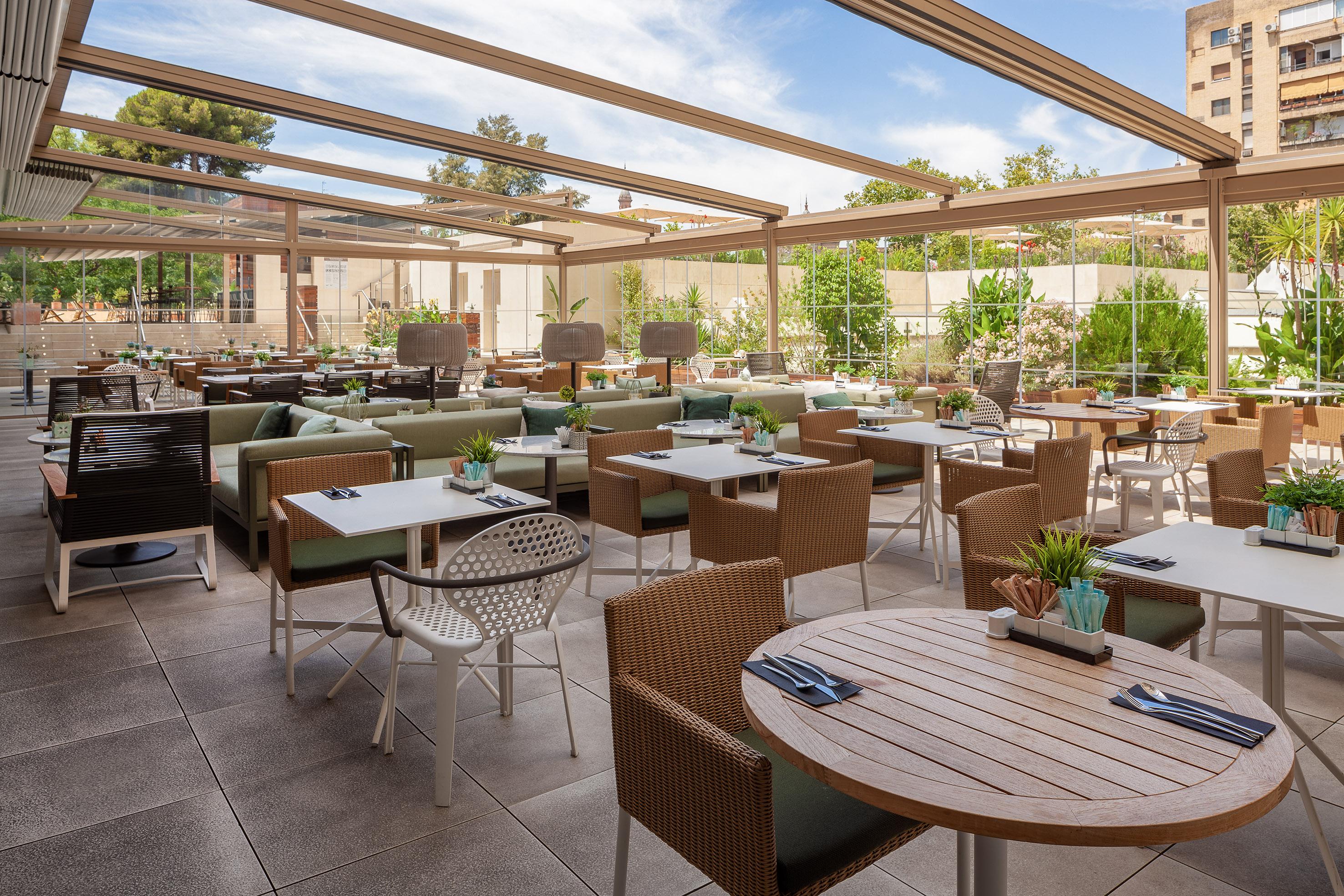 The Level At Melia Sevilla Bagian luar foto