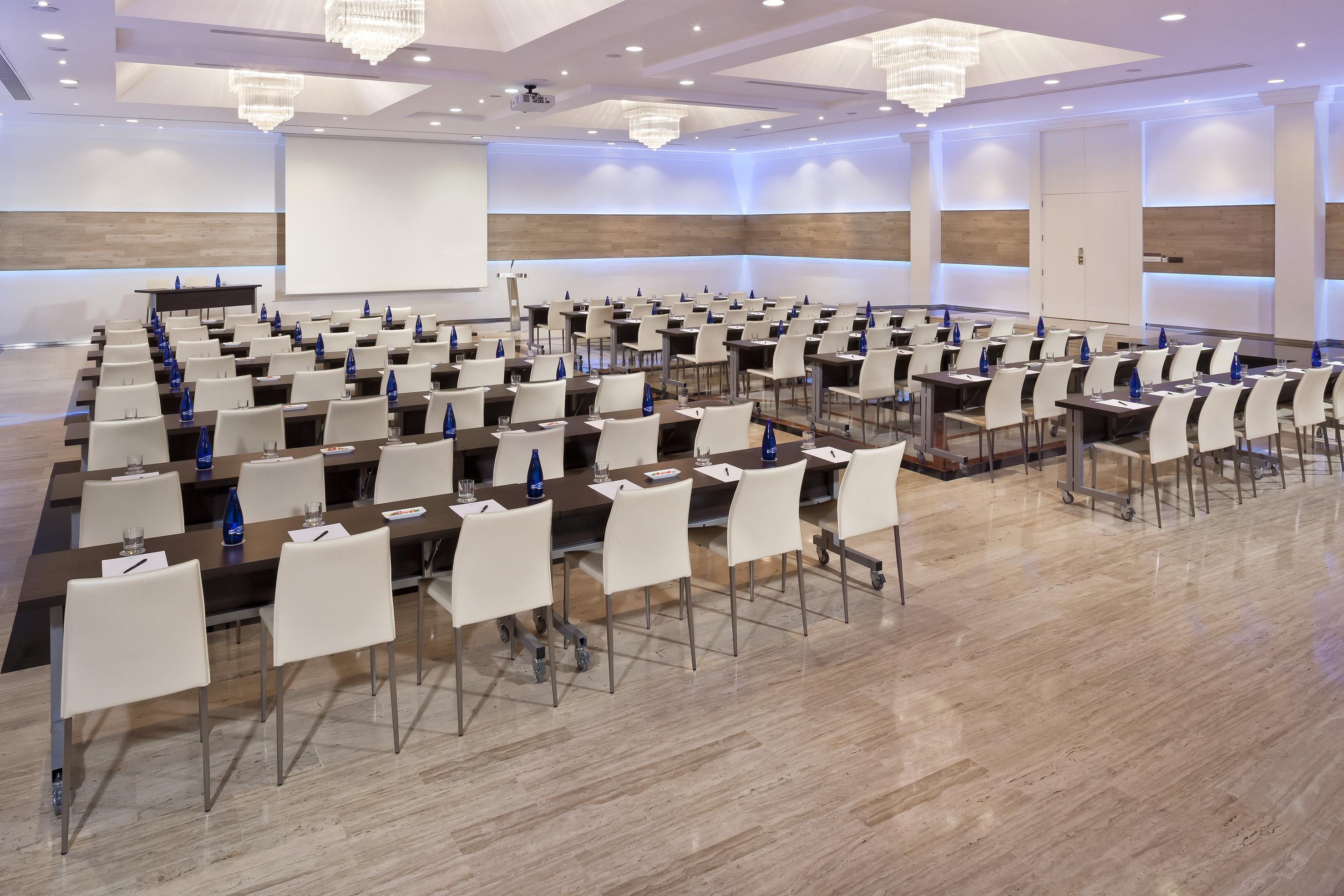 The Level At Melia Sevilla Bagian luar foto