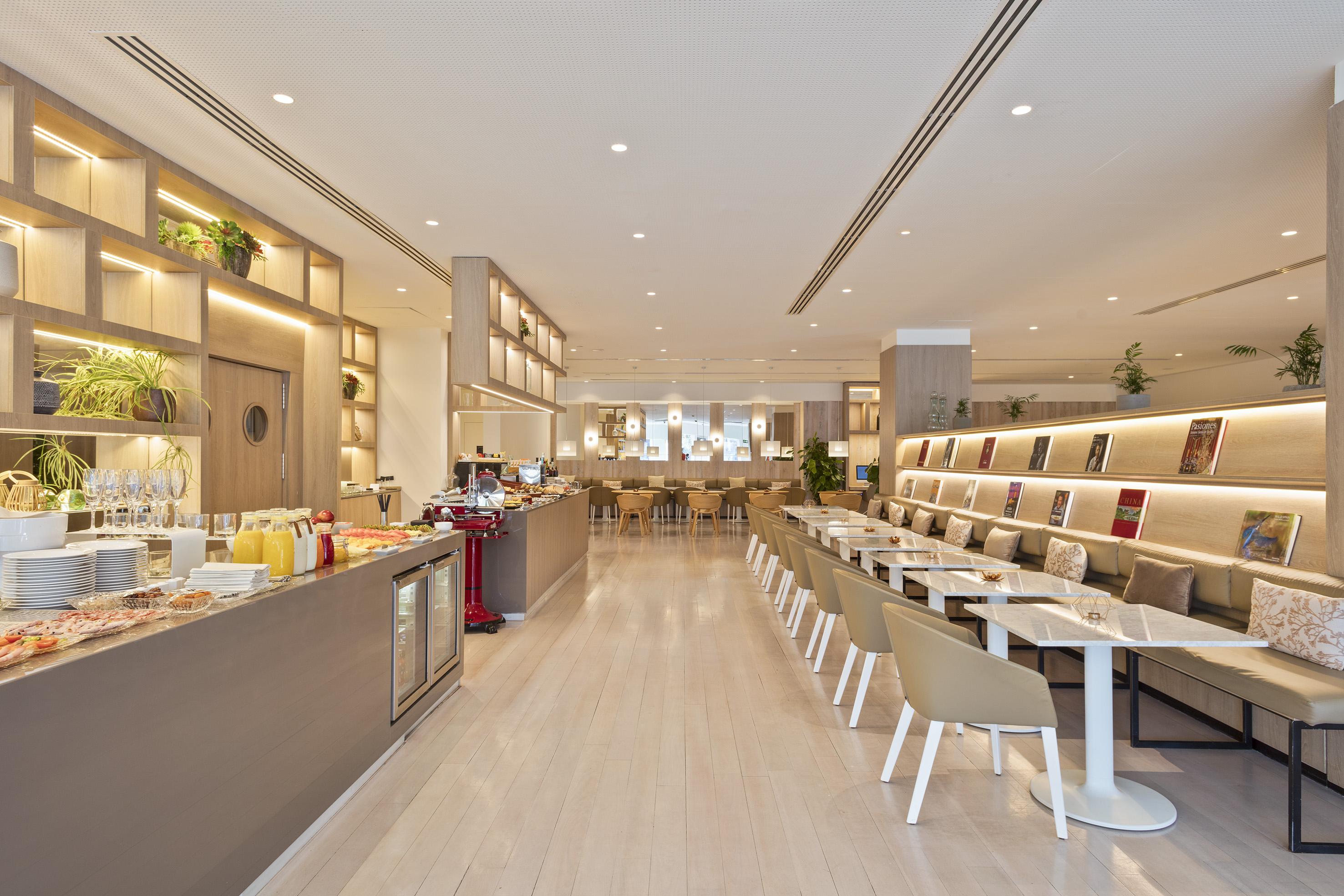 The Level At Melia Sevilla Bagian luar foto